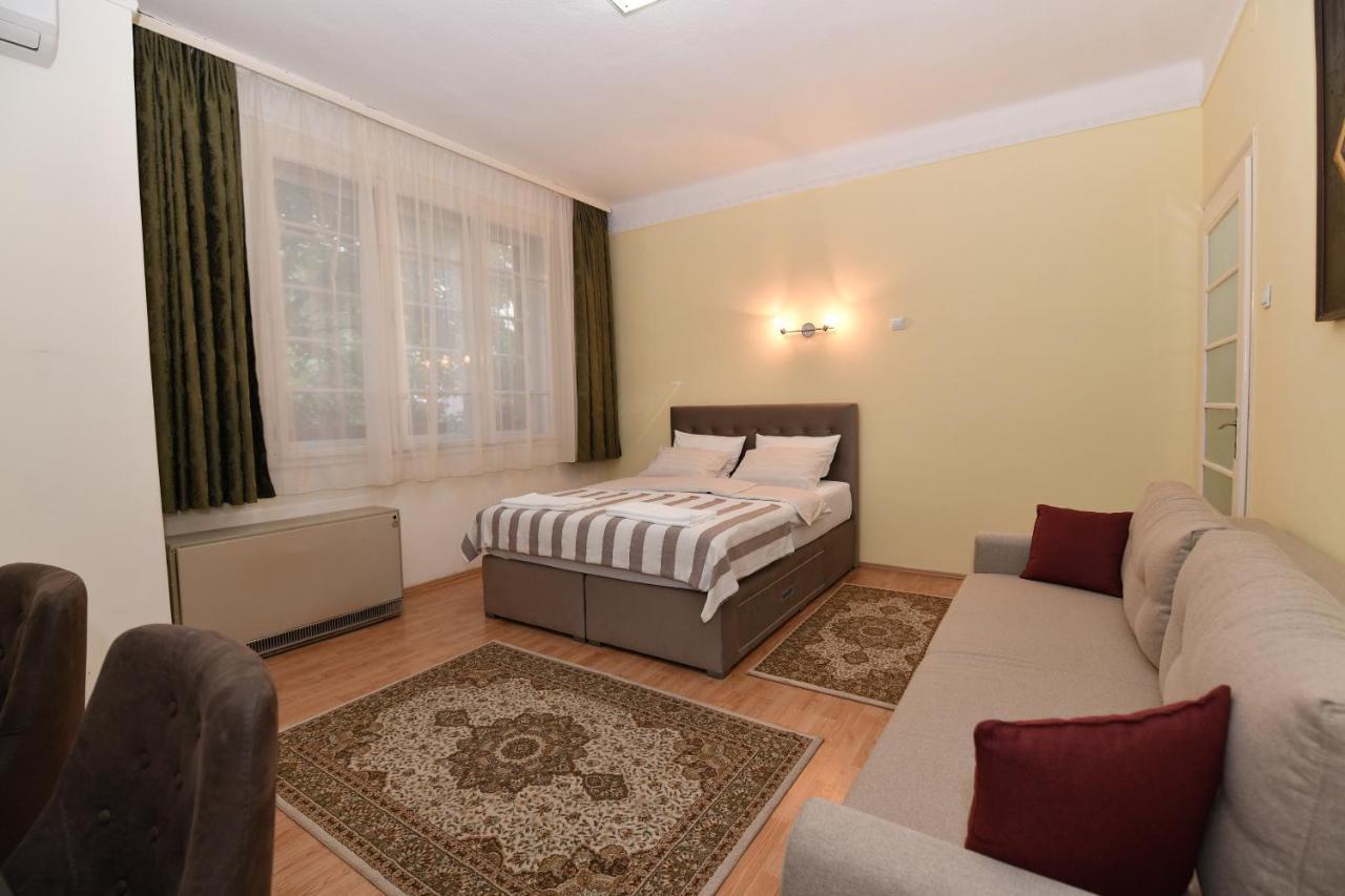 Apartment Nikola Belgrade Extérieur photo