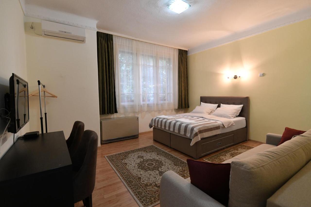Apartment Nikola Belgrade Extérieur photo